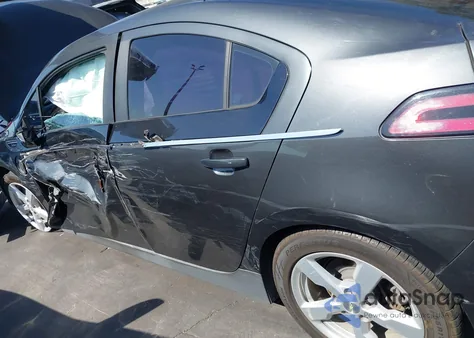 2015 Chevrolet Volt z USA, uszkodzony, nr VIN 1G1RD6E48FU128331